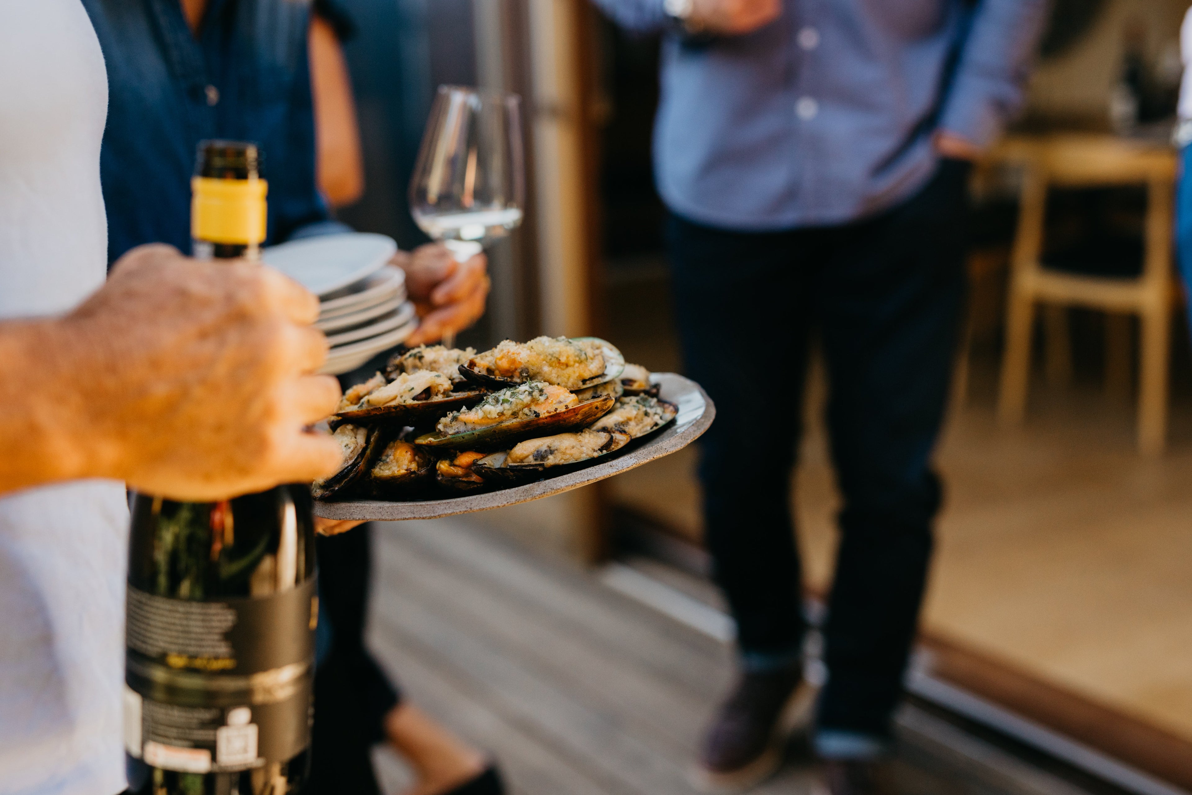 Sip & Savour: Grilled Mussels & Abstract Three Rows Sauvignon Blanc