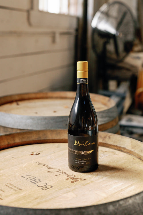 Abstract | Three Rows Sauvignon Blanc 2023